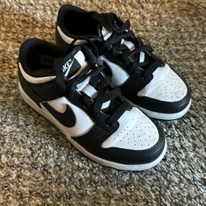 Girls nike dunk